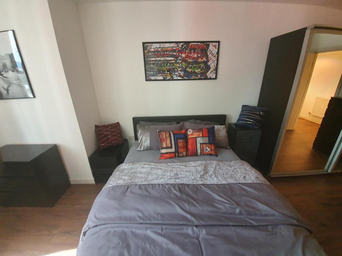 Double Room With Shared Bathroom Лондон Екстер'єр фото